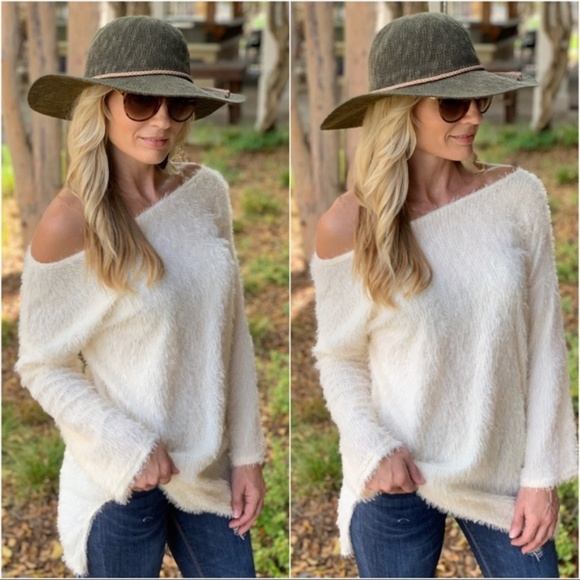 Infinity Raine Sweaters - LAST ONE! Cream Slouchy Knit Sweater